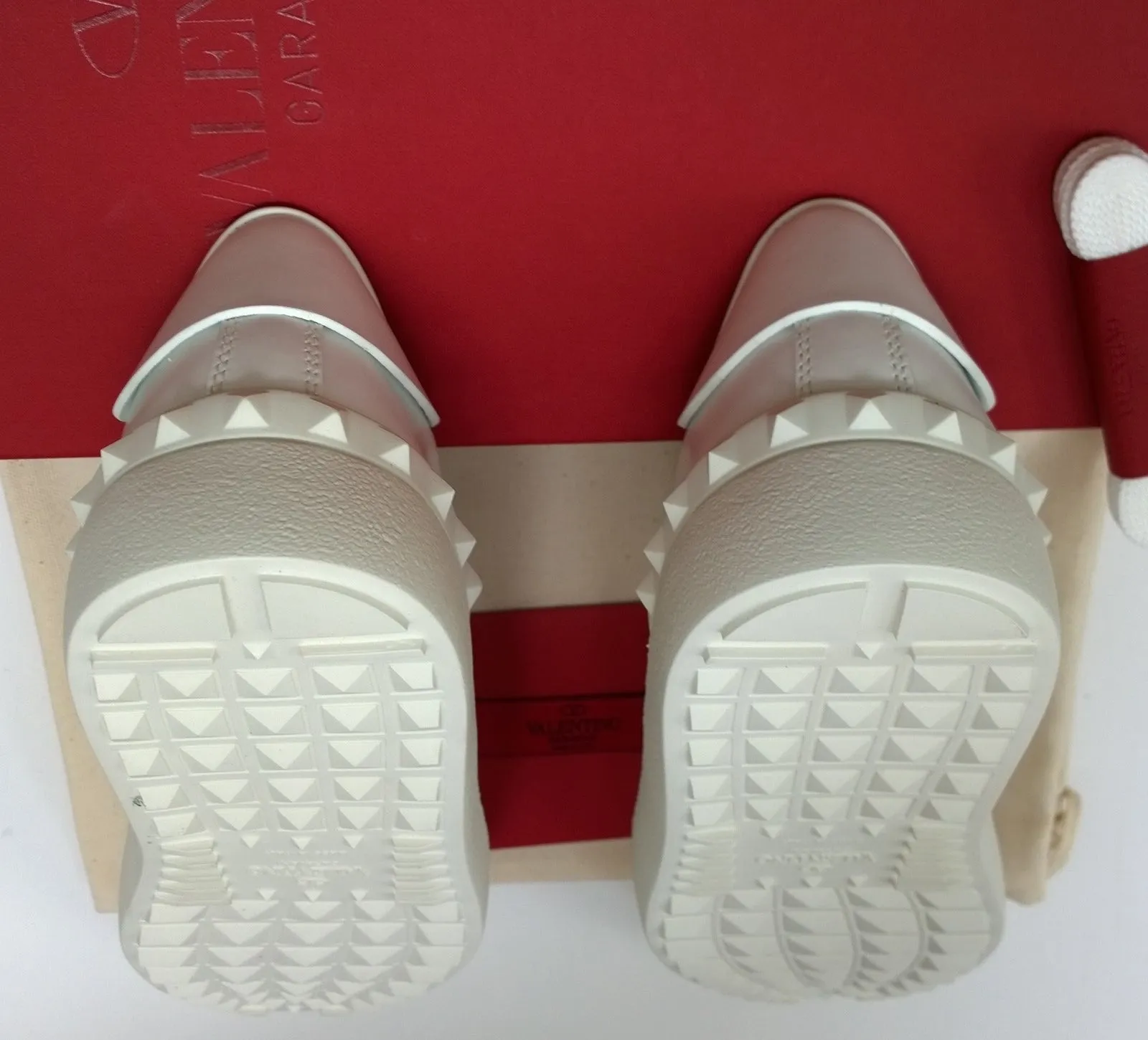 Valentino Garavani Open Sneakers in White and Silver sale trainers VLTN rockstud