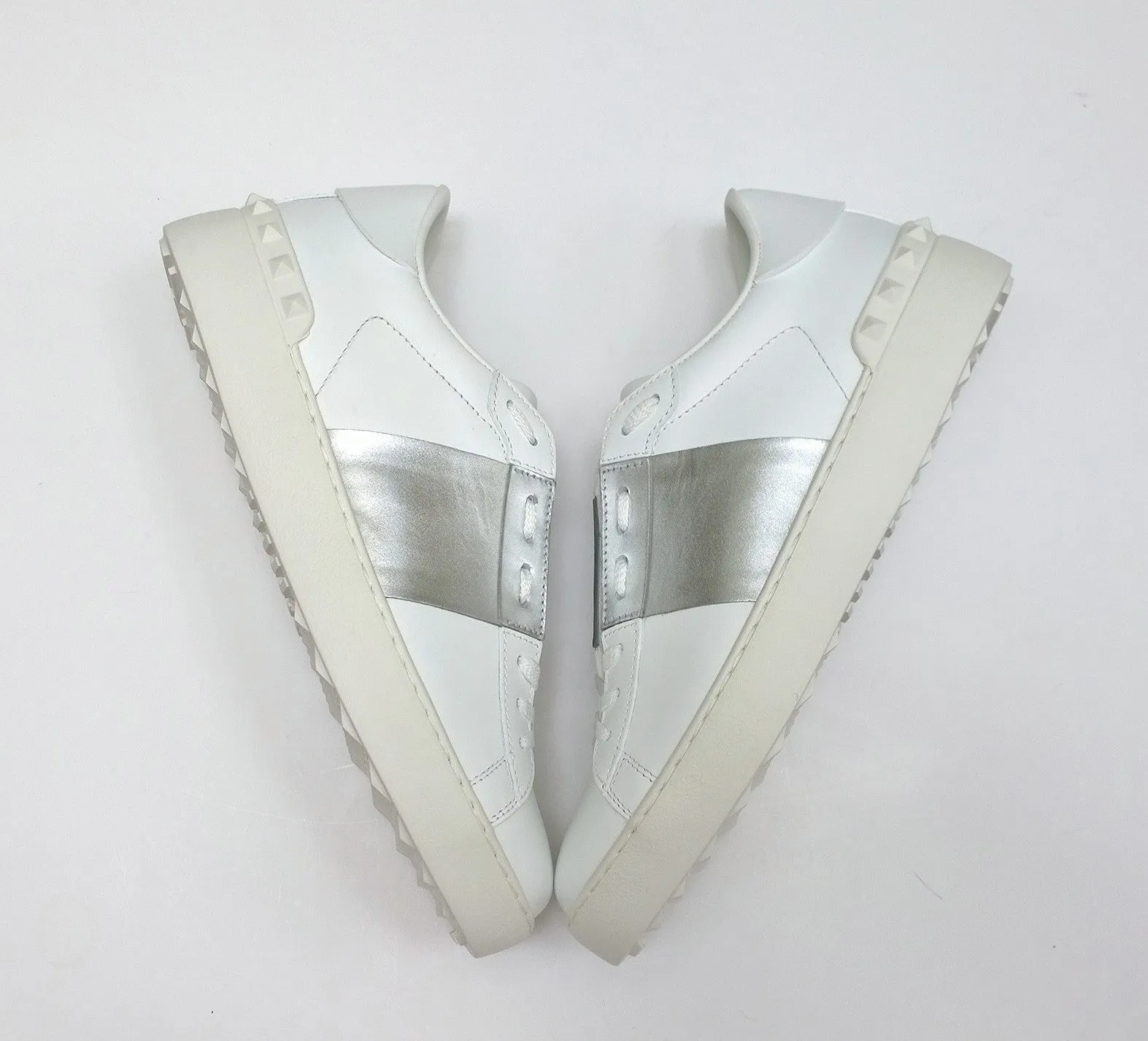 Valentino Garavani Open Sneakers in White and Silver sale trainers VLTN rockstud
